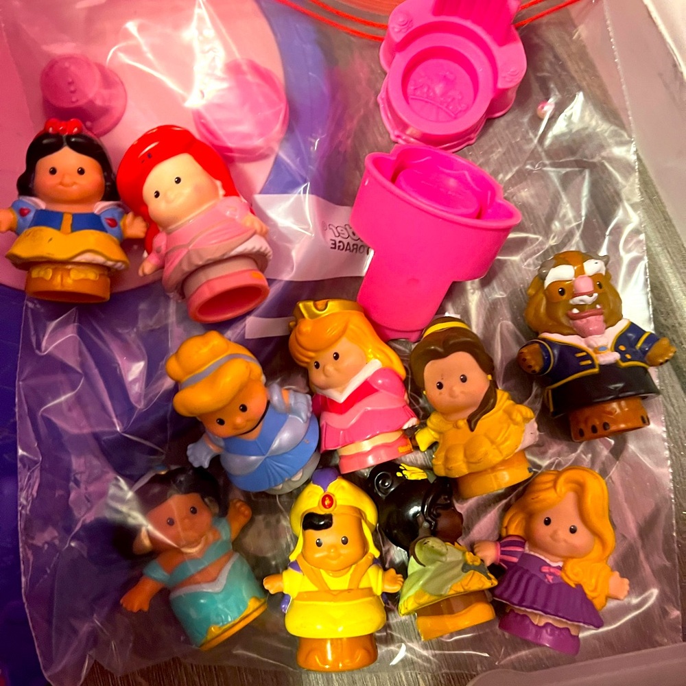 Fisher price Disney castle with princesses